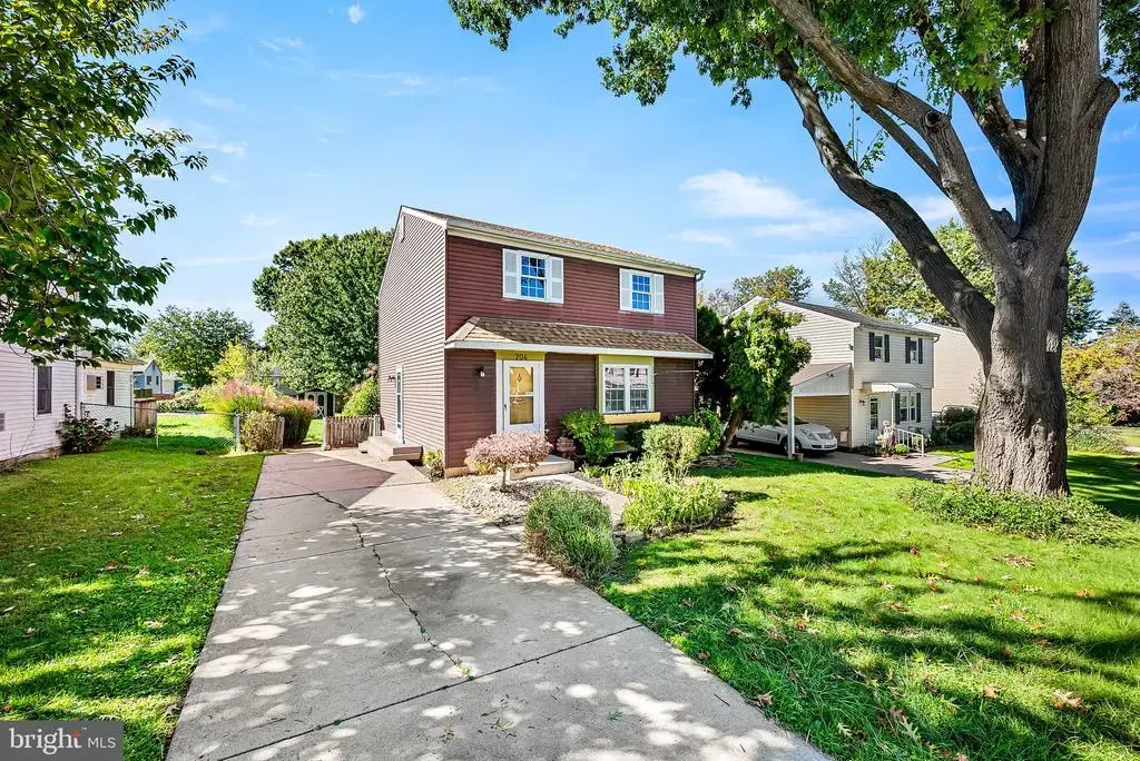 704 S Washington St, KENNETT SQUARE