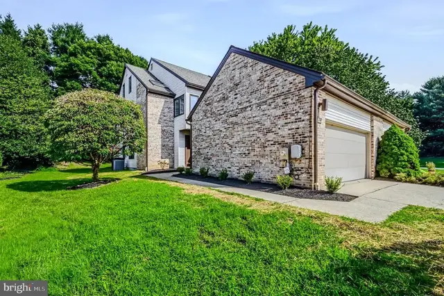 207 Steeple Chase Cir, Wilmimgton