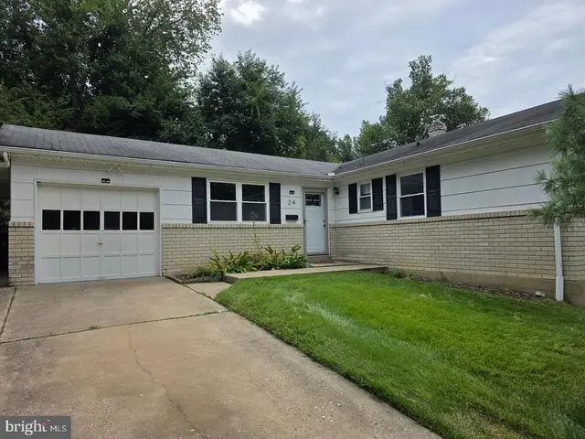 24 Fremont Rd, Newark