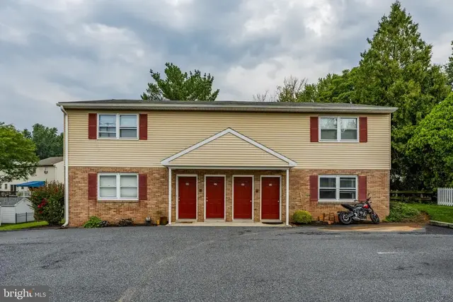 53-59 Akron Rd, Ephrata