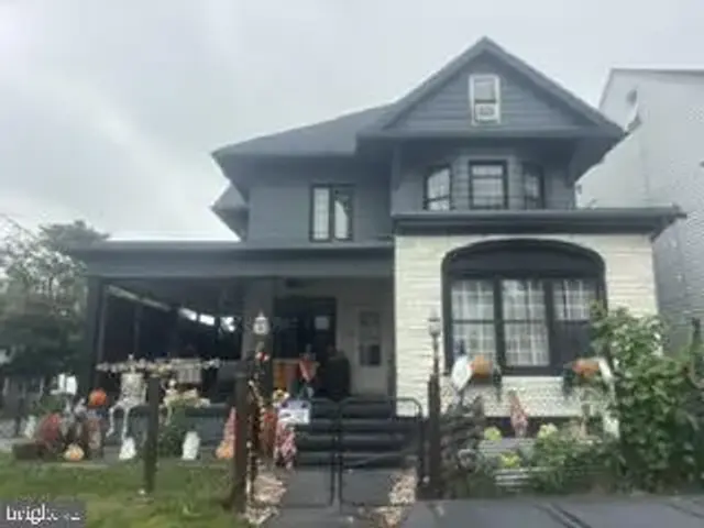 44 N 2nd St, Frackville