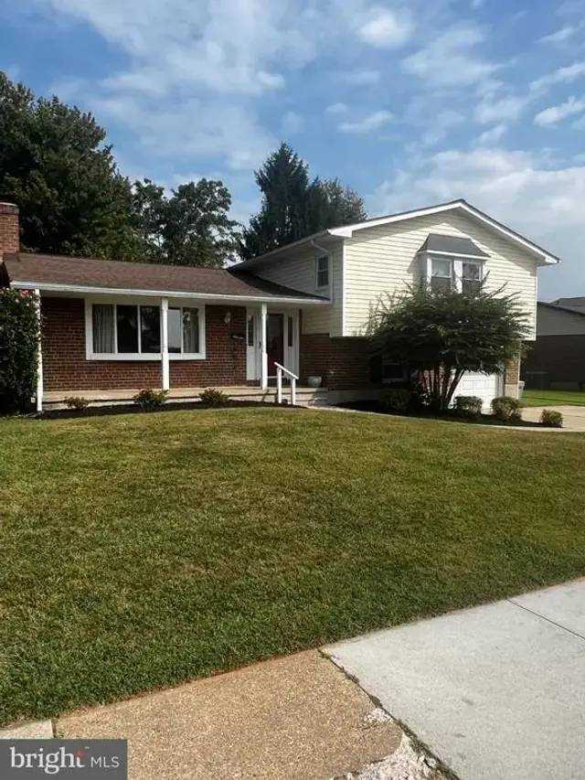 122 E Padonia Rd, Lutherville Timonium