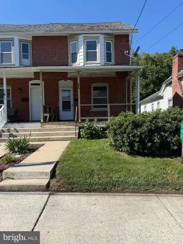 102 S Hess St, Quarryville