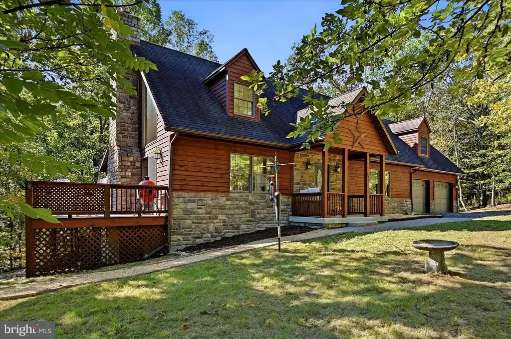 323 Colonial Dr, BERKELEY SPRINGS