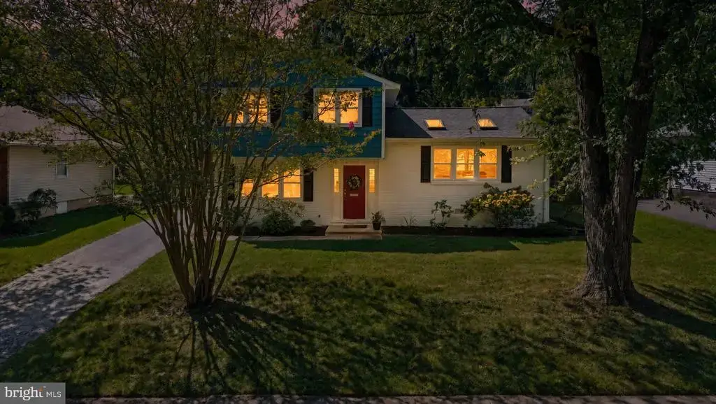 909 Beaverbank Cir, TOWSON
