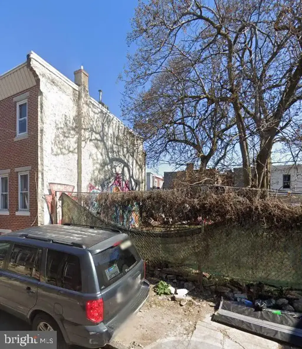 2073 E Clementine St, PHILADELPHIA