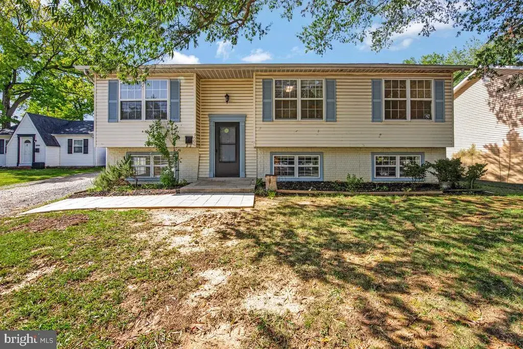 9506 48th Ave, COLLEGE PARK