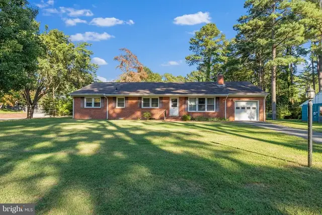 500 Douglas Rd, Salisbury
