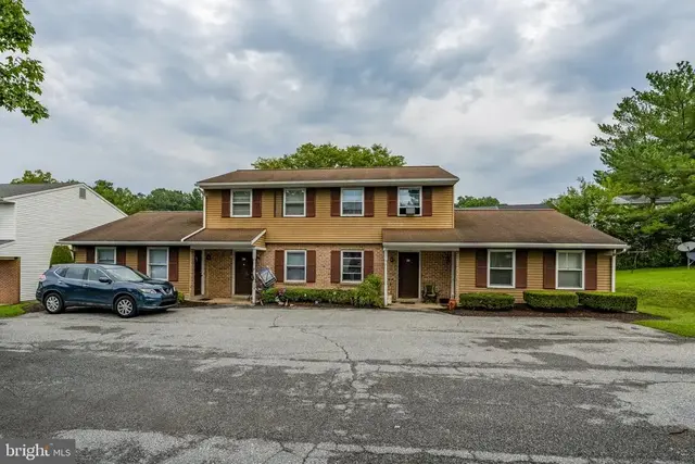 63-69 Akron Rd, Ephrata