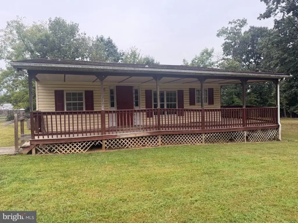 373 Potomac Blvd, FALLING WATERS