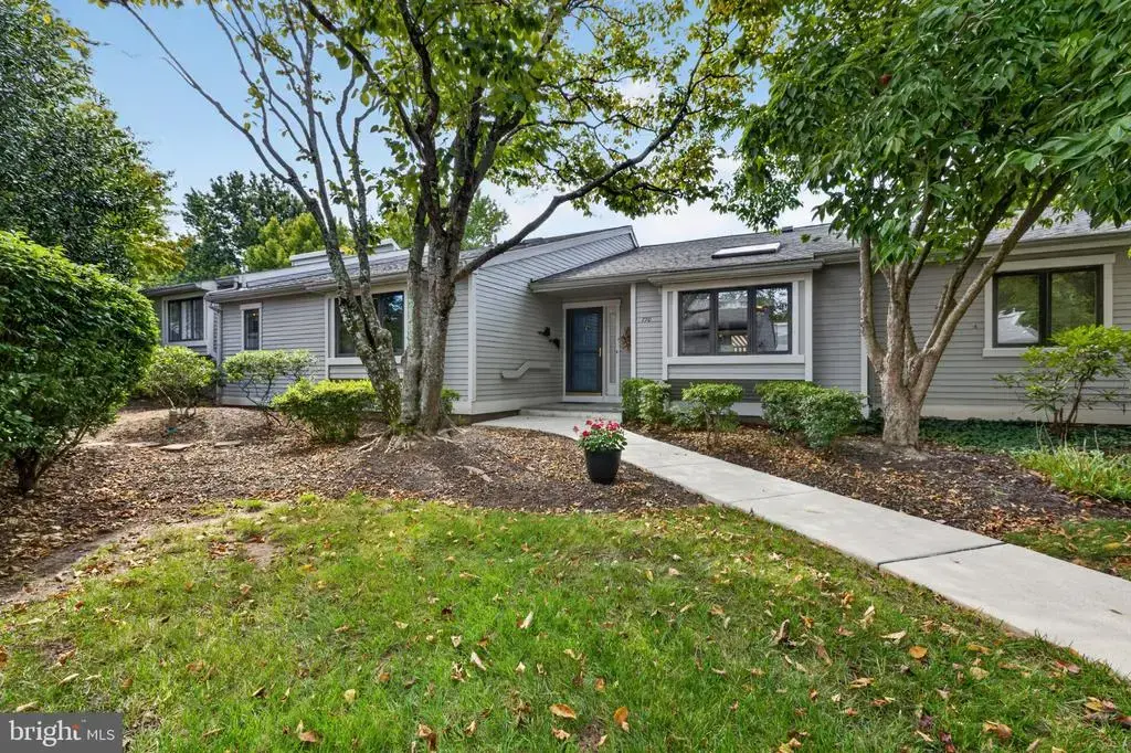 770 Inverness Dr #770, WEST CHESTER