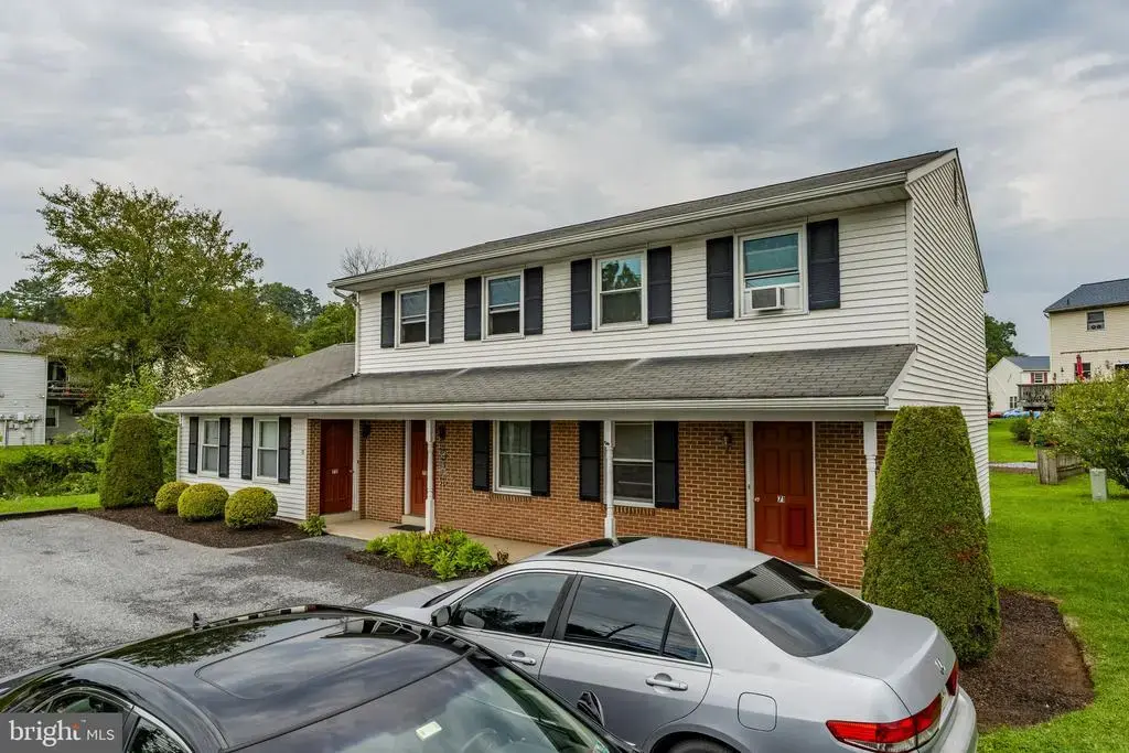 71-75 Akron Rd, EPHRATA