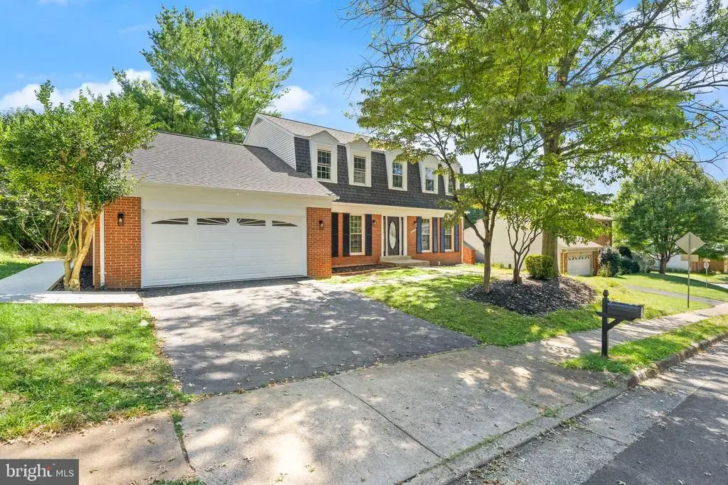 6121 Winnepeg Dr, BURKE