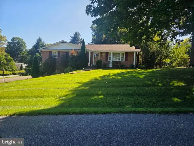 117 Greenwood Dr, Hagerstown