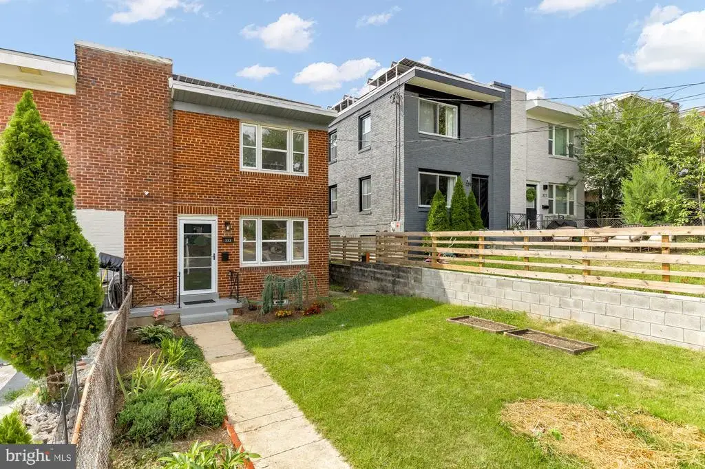 333 Oglethorpe St Ne, WASHINGTON
