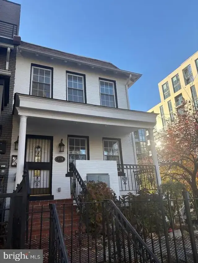 1170 Abbey Pl Ne, Washington