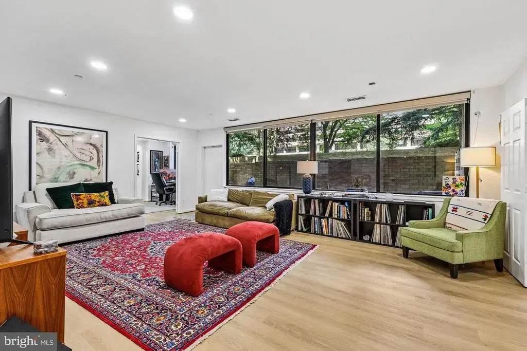 3709 S George Mason Dr #t14e, FALLS CHURCH
