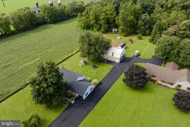 162 Bridgeville Rd, East Earl
