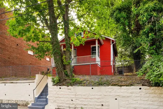 4239 Edson Pl Ne, Washington