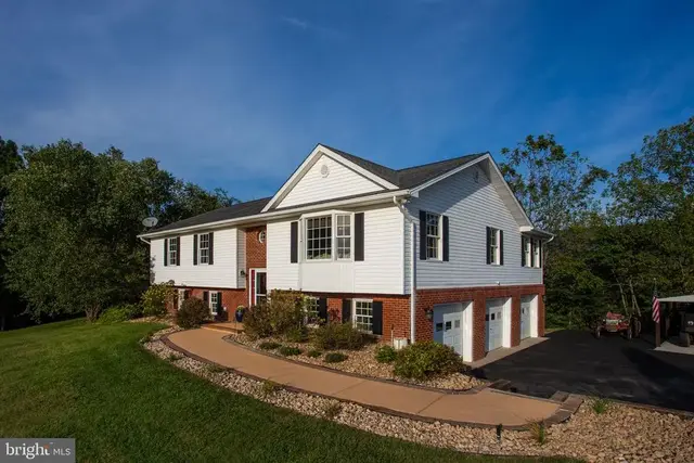 215 Green Hills Ln, New Market