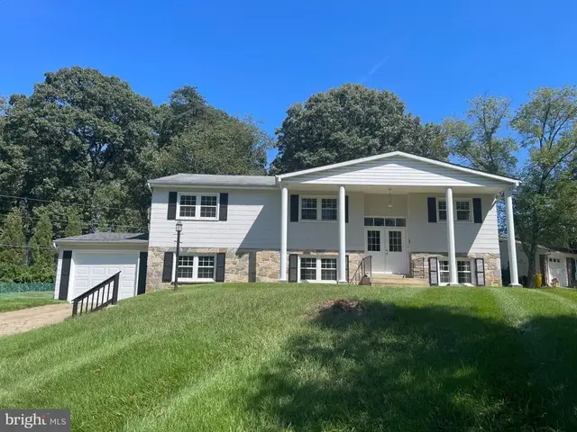 239 Kennedy Dr, Severna Park