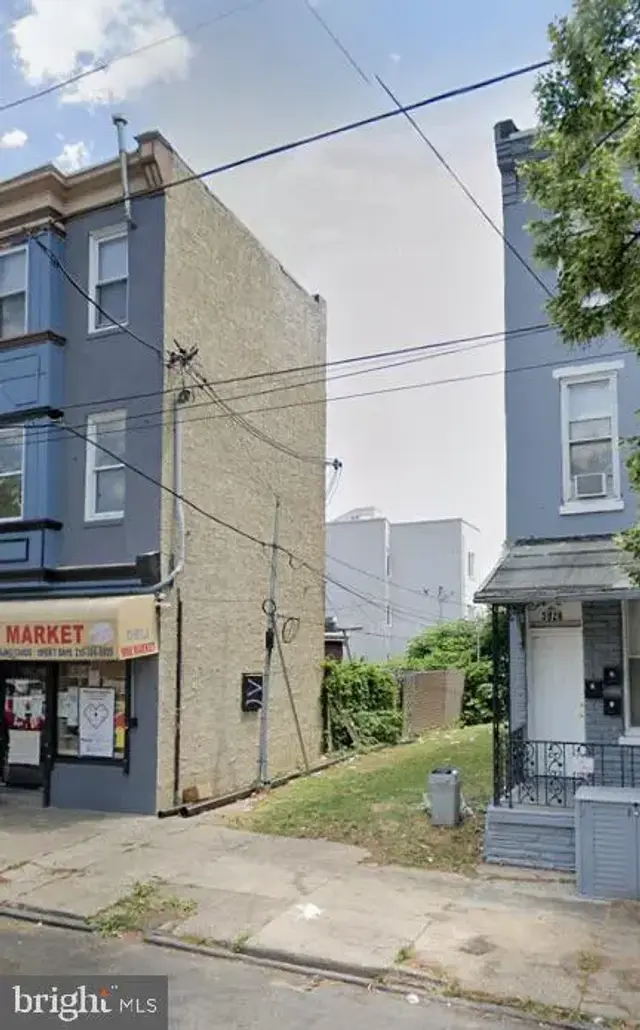 3924 Fairmount Ave, Philadelphia