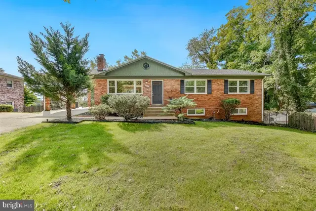 410 Aqua Lynn Dr, Fort Washington