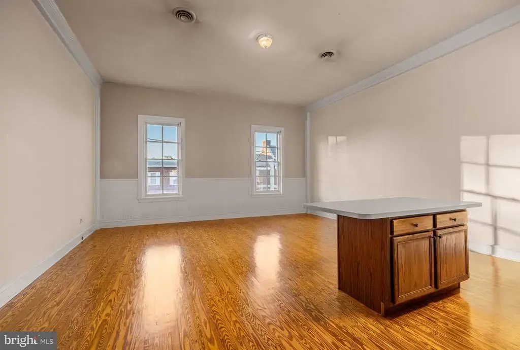 3 S 2nd St, HAMMONTON