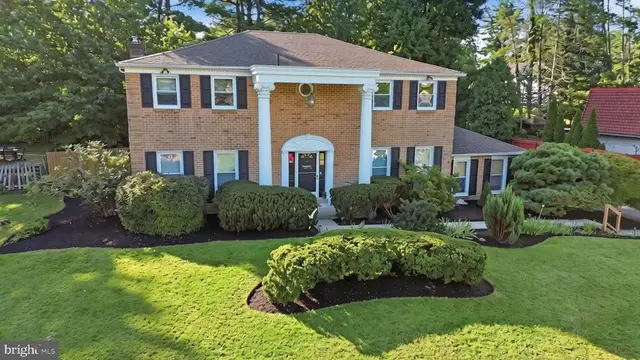331 Dogwood Ln, Elkins Park