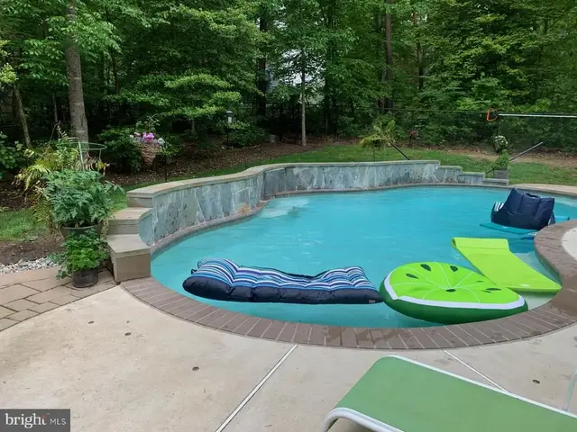 7235 Token Valley Rd, Manassas