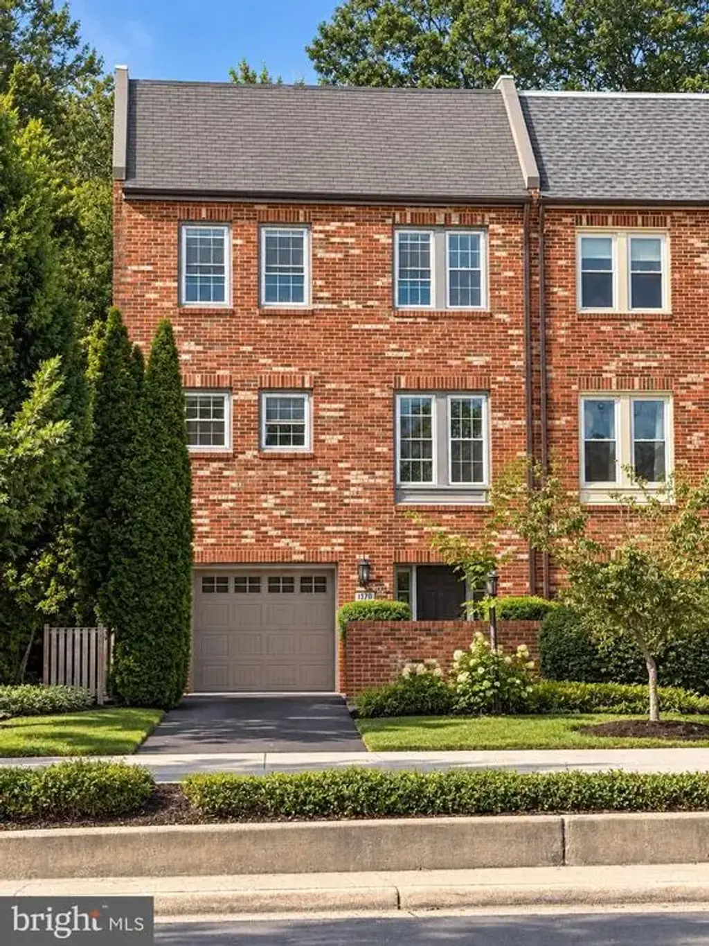 1570 Westmoreland St, MCLEAN