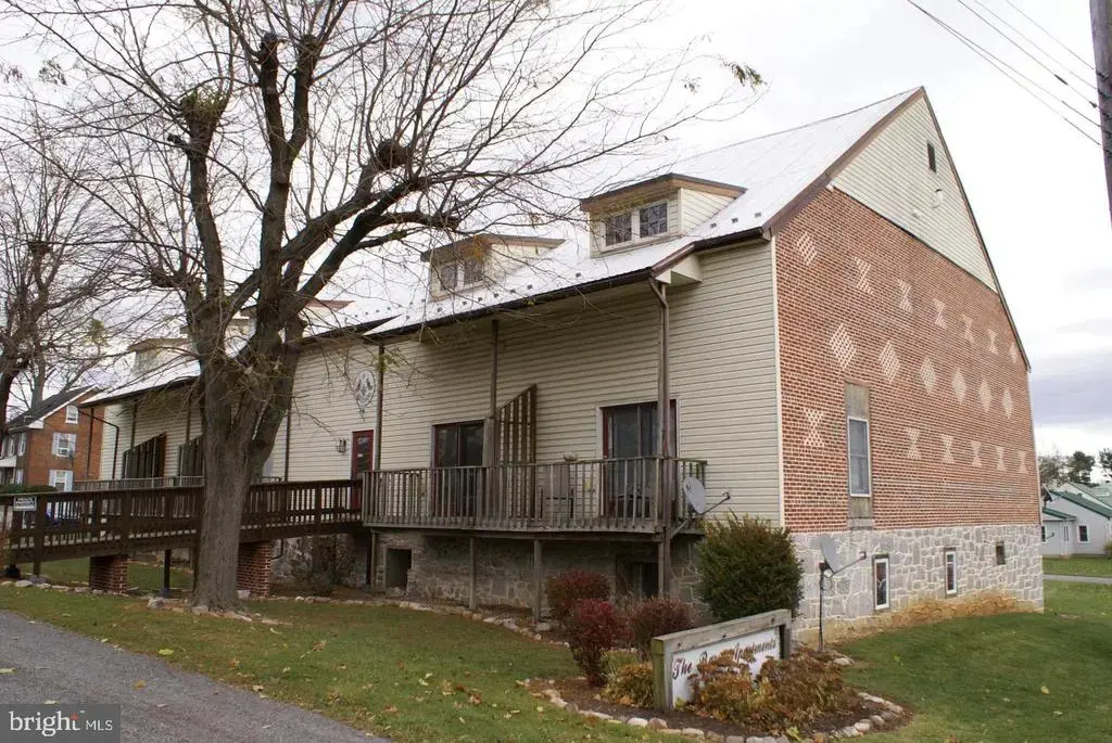 1121 Stanley Ave #13, CHAMBERSBURG