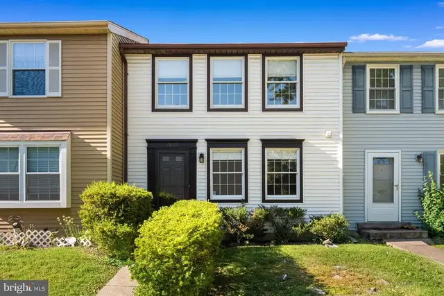 7807 Breezy Down Ter, Rockville