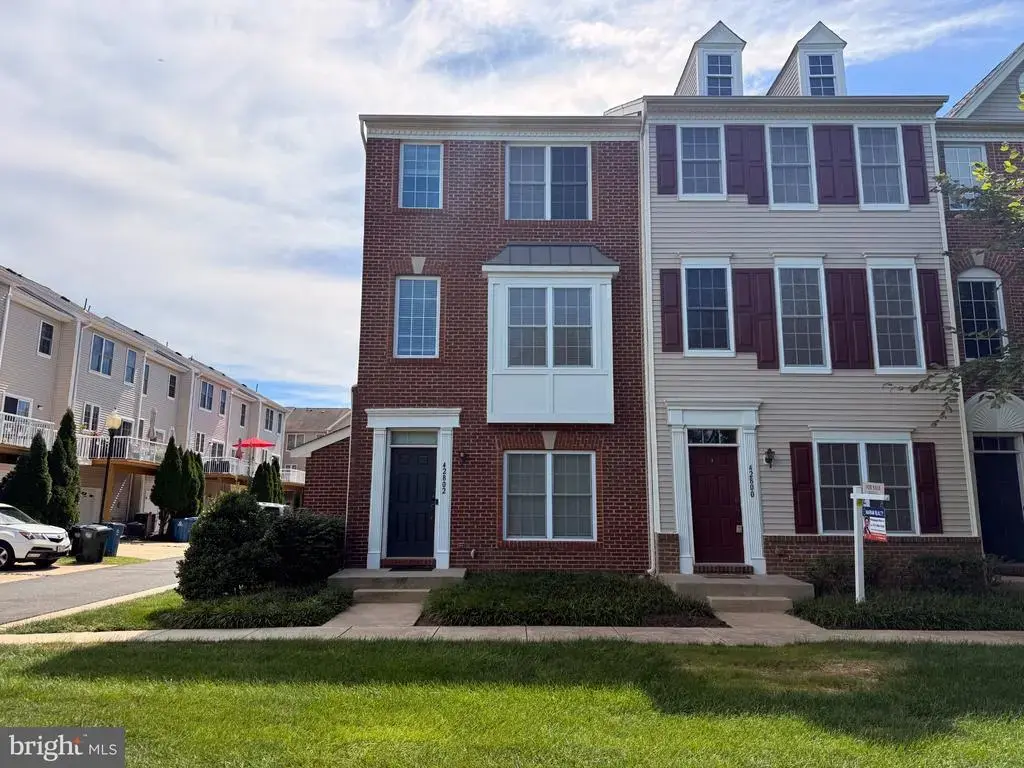 42802 San Sebastian Ter, CHANTILLY