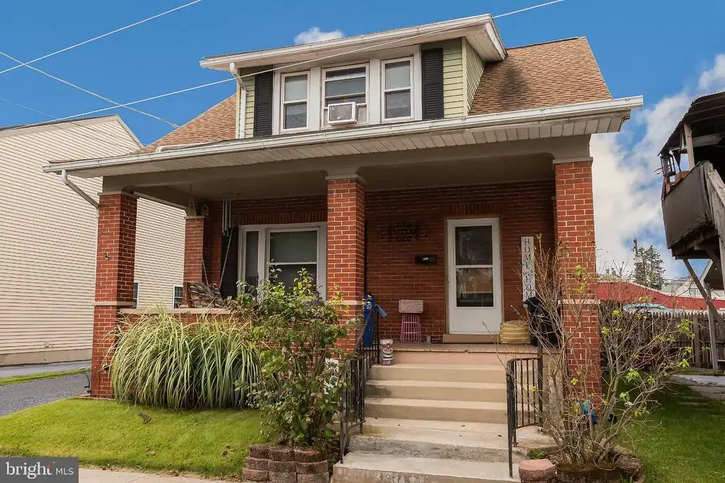 152 N Hanover St, ELIZABETHTOWN