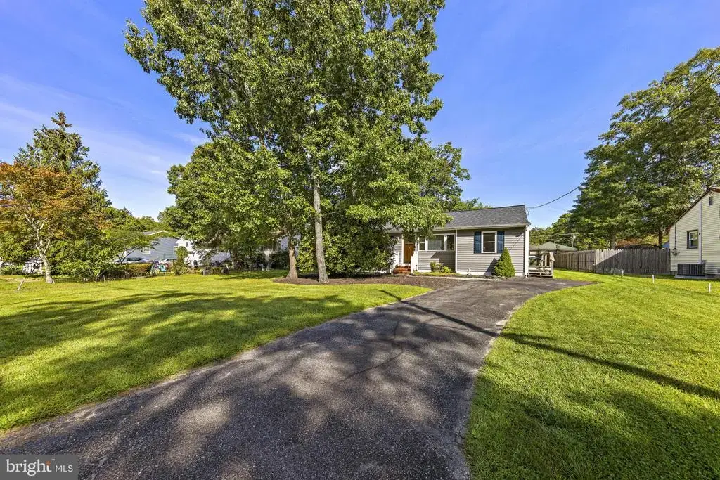211 3rd Ave, TUCKERTON