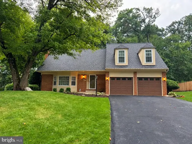 12516 Cassandra Ct, Woodbridge