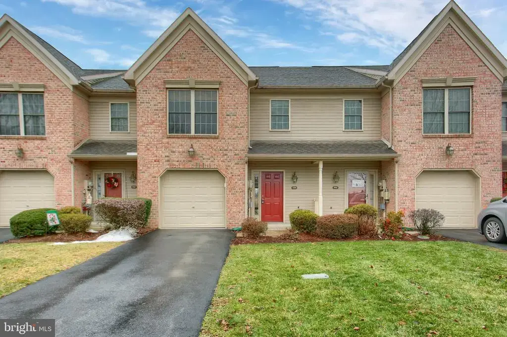 344 Stonehedge Ln, MECHANICSBURG