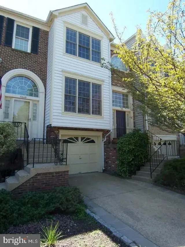 7051 Chesley Search Way, Alexandria
