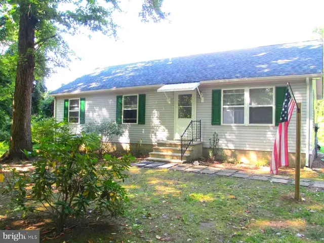 8732 Elm Rd, Chestertown