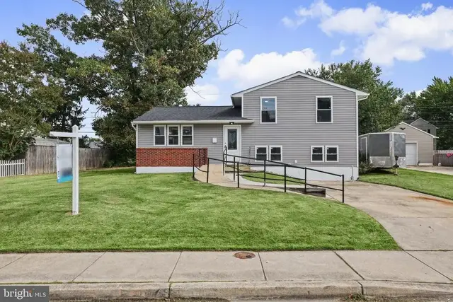 727 Delmar Ave, Glen Burnie
