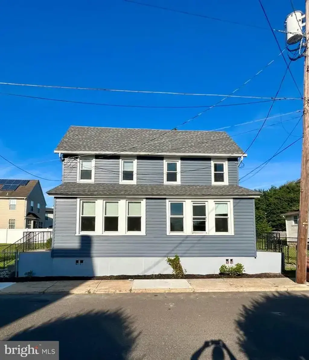 13 Repauno Ave S, GIBBSTOWN
