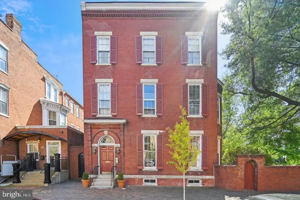 407 N Washington St #1, ALEXANDRIA