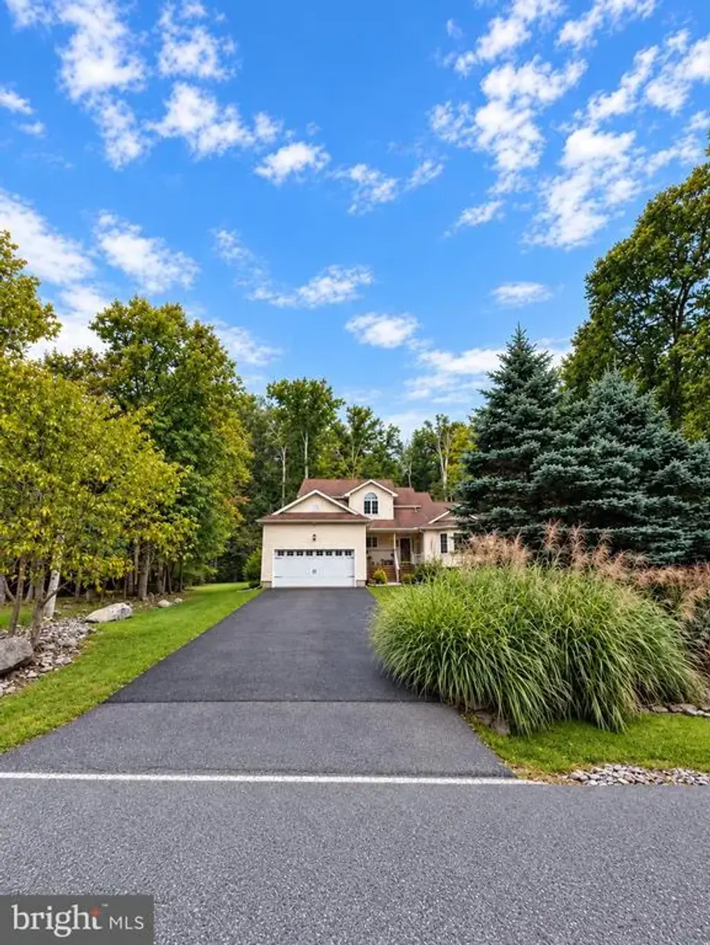 6043 Decker Rd, BUSHKILL