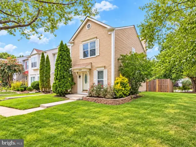 6500 Old Carriage Dr, Alexandria