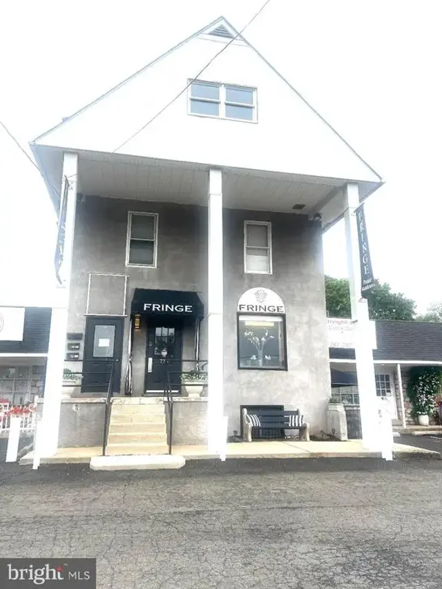 775 2nd Street Pike #b, Southampton