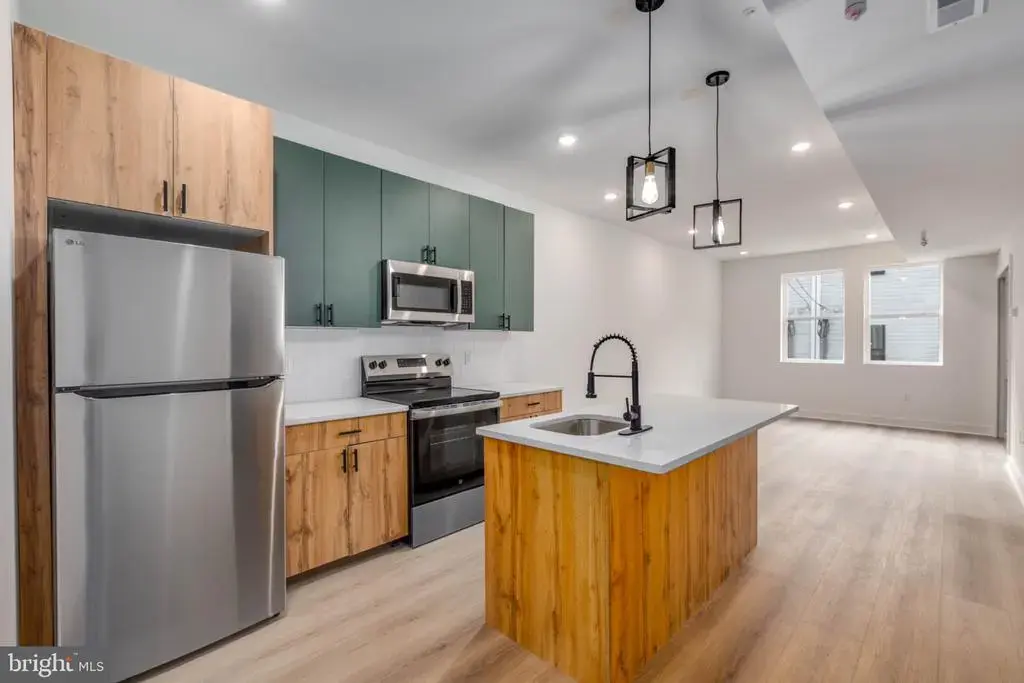 1224 W Silver St #2, PHILADELPHIA