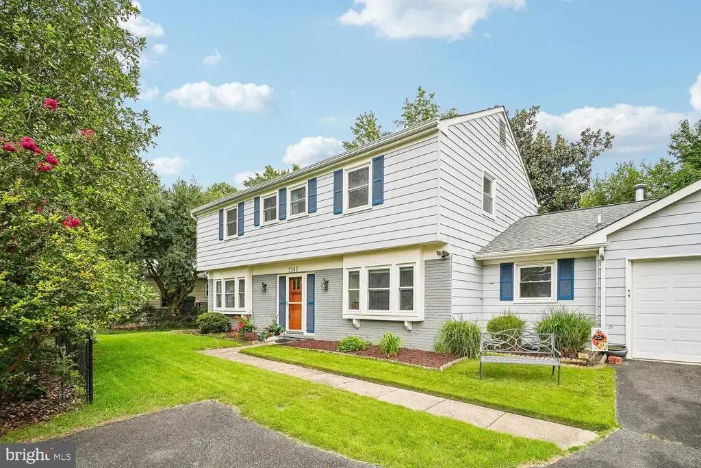 7243 Wickford Dr, ALEXANDRIA