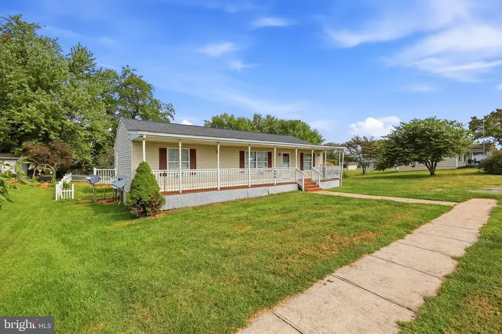 405 E 10th, RANSON