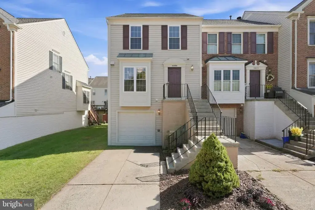 22055 Manning Sq, STERLING